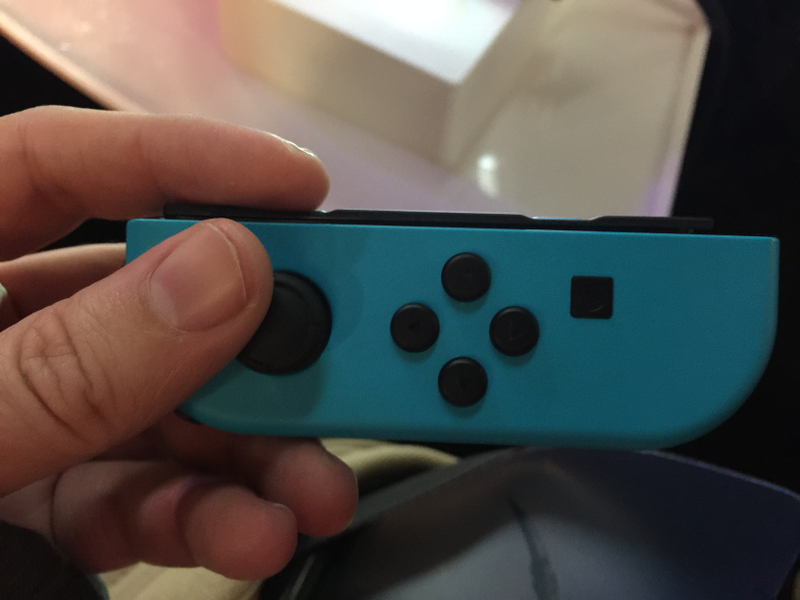 I’d probably compare playing with it like this to using a Game Boy Micro. Only without having to also make room for a screen on the device, so a little more playing room.